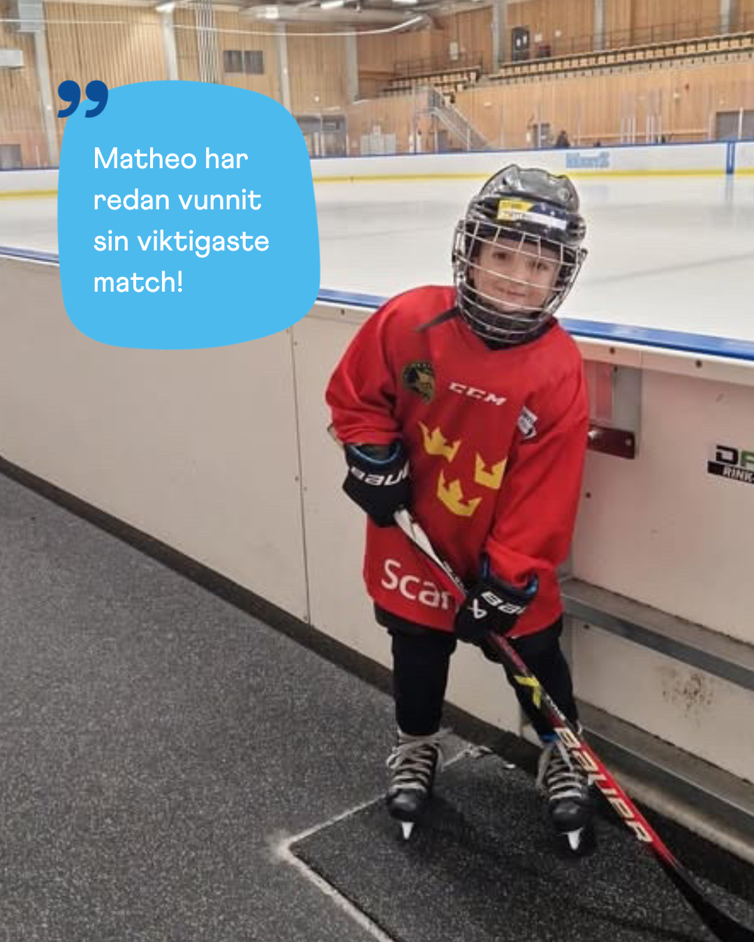 Matheo i hockeyutrustning