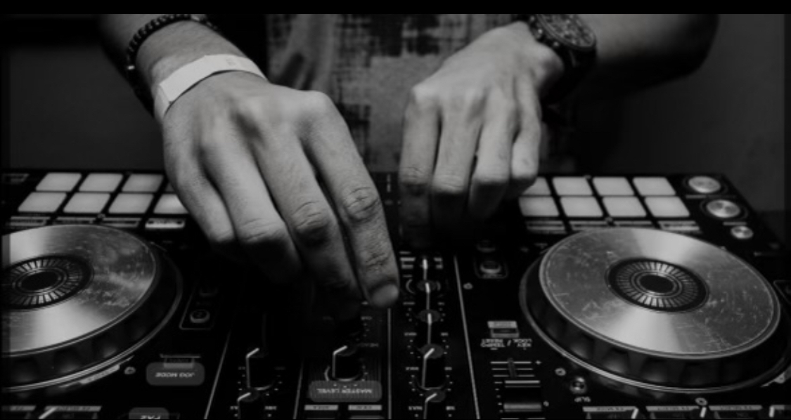 logotyp Fat In Phat Out AB